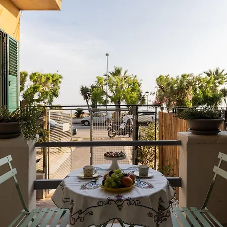 La Casina Nel Viale Apartmán *